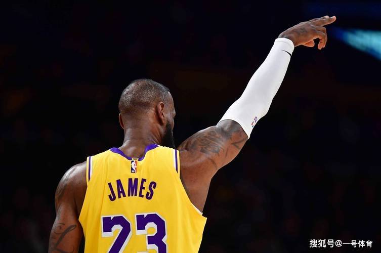 九游体育平台关于詹姆斯迎来二十赛季高光表现，快船球迷沸腾！的信息
