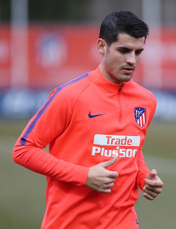 九游体育官方网站纽约尼克斯训练开放日，今晚强势反弹引欢呼，西甲在即，控场能力受关注的简单介绍